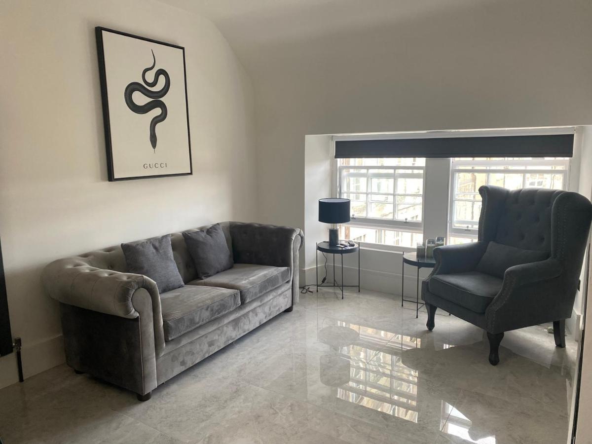 Luxury Royal Mile Boutique 2Bedroom Apartment Единбург Екстериор снимка