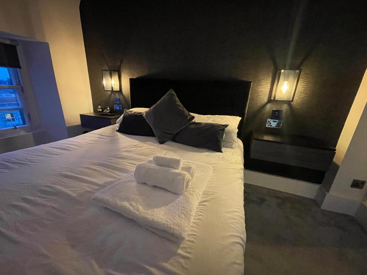 Luxury Royal Mile Boutique 2Bedroom Apartment Единбург Екстериор снимка