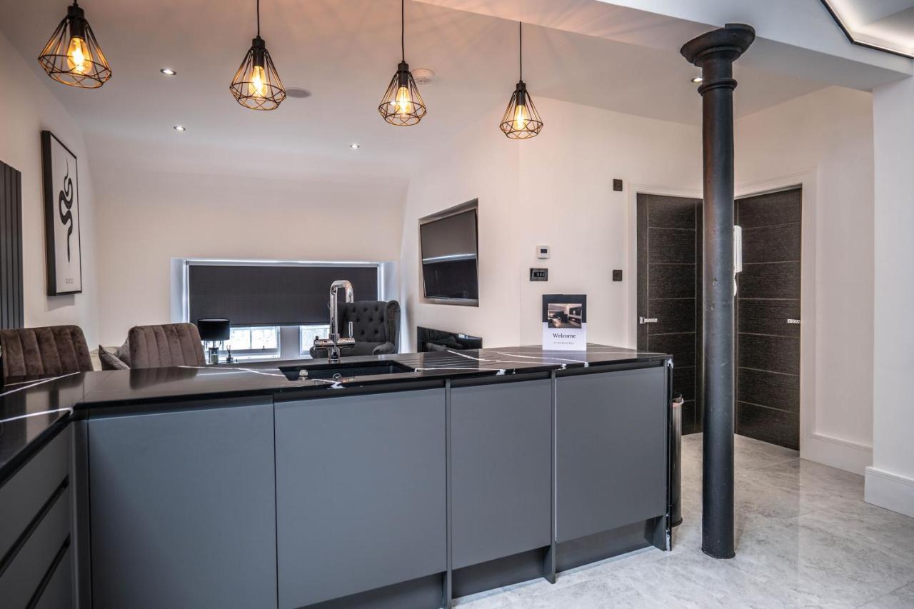 Luxury Royal Mile Boutique 2Bedroom Apartment Единбург Екстериор снимка